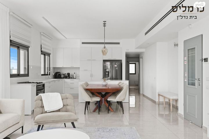 גג/ פנטהאוז, יער חרובית, נופים, מודיעין מכבים רעות