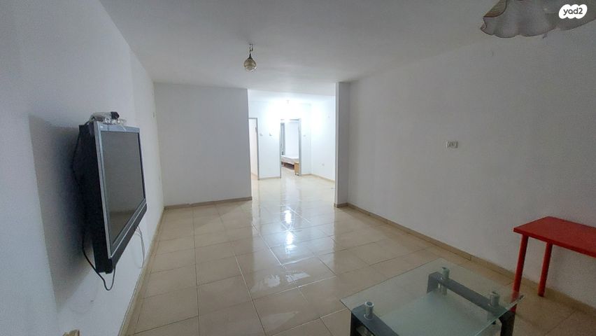 דירה, יד ושם, שכונה ג', באר שבע