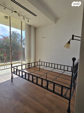 דו משפחתי, אחוזה, חיפה