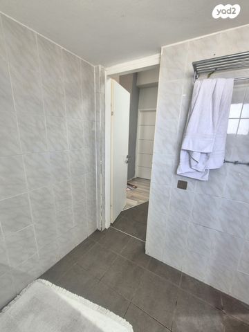 גג/ פנטהאוז, אלעזר בן עזריה, צפון יפו, המושבה האמריקאית-גרמנית, תל אביב יפו