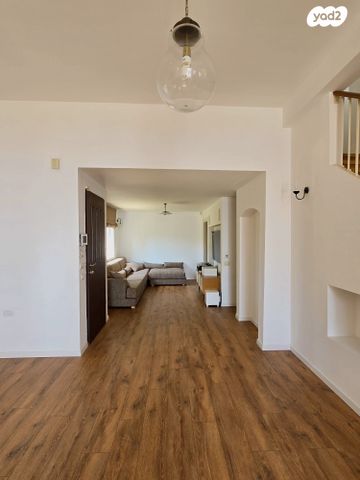 דו משפחתי, אחוזה, חיפה