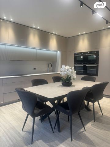 דירה, המעלות, ירושלים