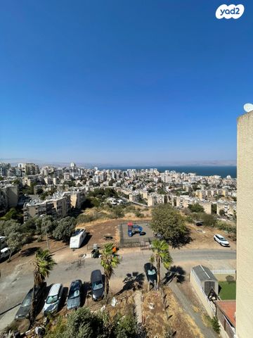 דירה, דרך הגבורה 122, שיכון ב, טבריה