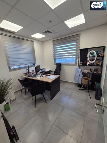 משרדים, האלוף יעקב פרי, פארק הורוביץ, רחובות