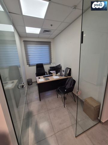 משרדים, האלוף יעקב פרי, פארק הורוביץ, רחובות