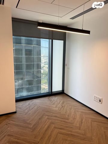 משרדים, דרך מנחם בגין, מונטיפיורי, הרכבת, תל אביב יפו