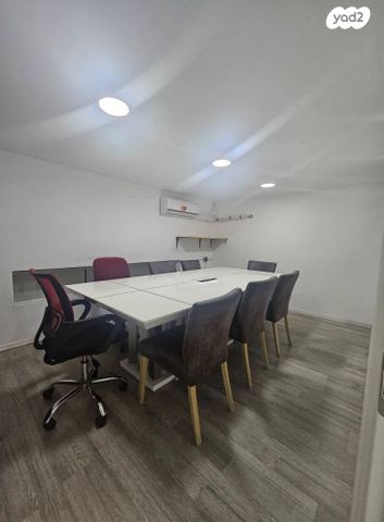 משרדים, שדרות הרצל, השופטים צפון, רמלה