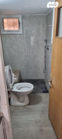 חנויות/ שטח מסחרי, ההסתדרות, שיכון חדש, אזור