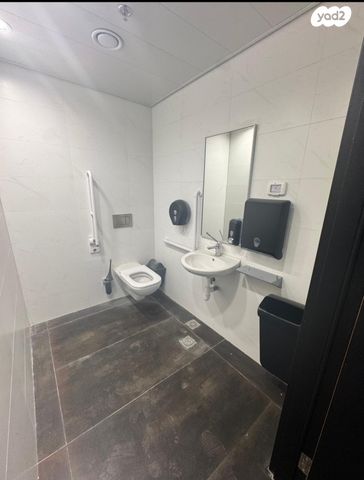 משרדים, כפר סבא