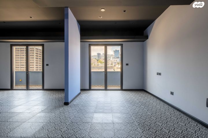 משרדים, הנמל 27, שער פלמר, תחנת רכבת השמונה, חיפה