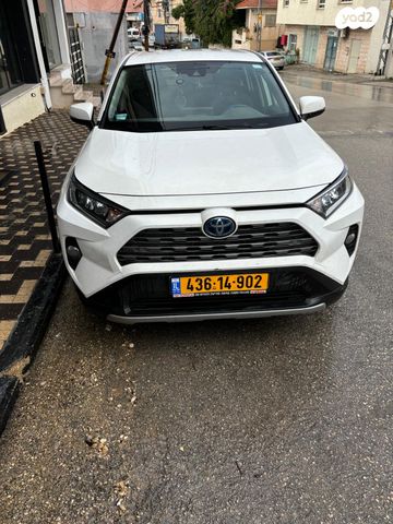 RAV4 4X4 E-Xperience היברידי אוט׳ 2.5 (178 כ״ס)