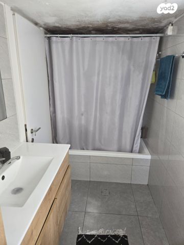 דירה, שדרות ירושלים 110, מרום נווה, רמת יצחק, רמת גן