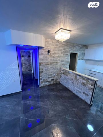 דירה, הרב עובדיה יוסף 34, מגדל אור, מגדל העמק