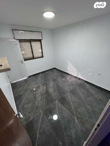 דירה, הרב עובדיה יוסף 34, מגדל אור, מגדל העמק