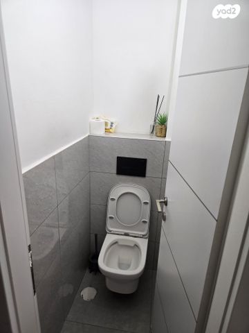 שדרות ירושלים 110