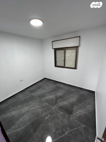 דירה, הרב עובדיה יוסף 34, מגדל אור, מגדל העמק