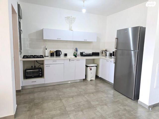 דירה, נחל ירקון, כרמי גת, קרית גת