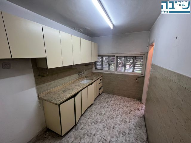 דירה, מעפילי אגוז, נווה חן, תל אביב יפו