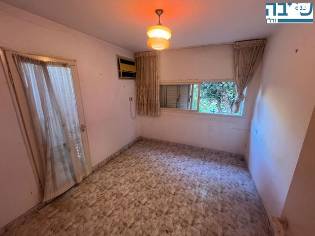 דירה, מעפילי אגוז, נווה חן, תל אביב יפו