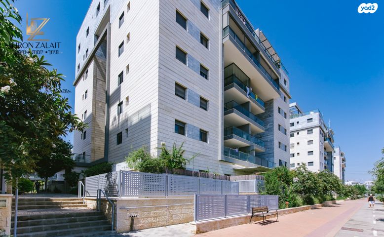 דירה, שדרות בן גוריון, פסגות אפק, ראש העין