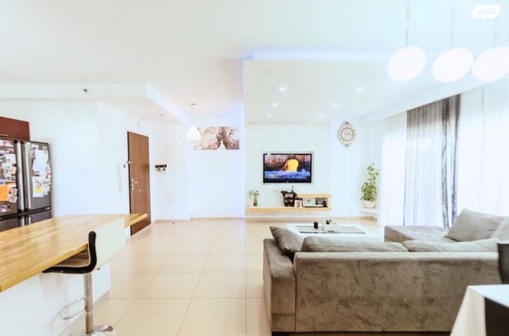 דירה, פקיעין 2, אבן גבירול, רחובות