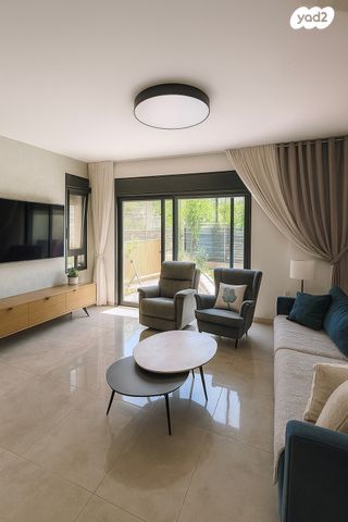 דו משפחתי, האשל, האשל, עתלית