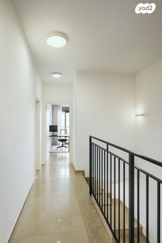 דו משפחתי, האשל, האשל, עתלית