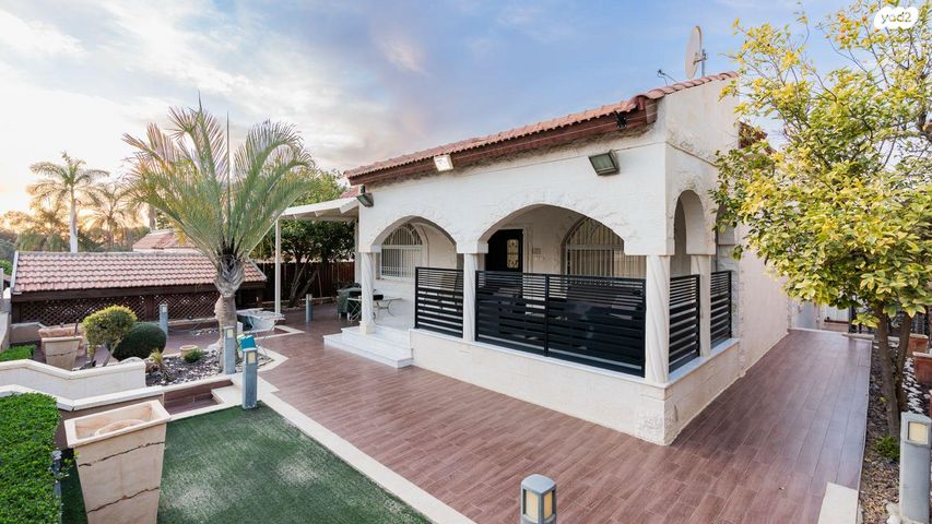 קורא הדורות 