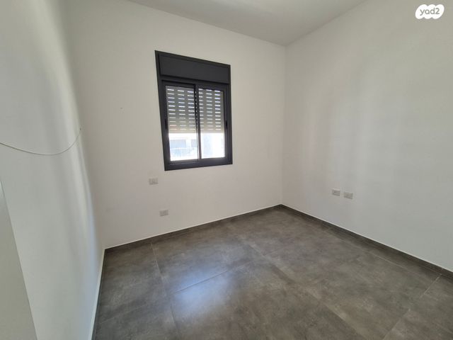 דירת גן, יהדות איטליה, רמת יורם, נתיבות