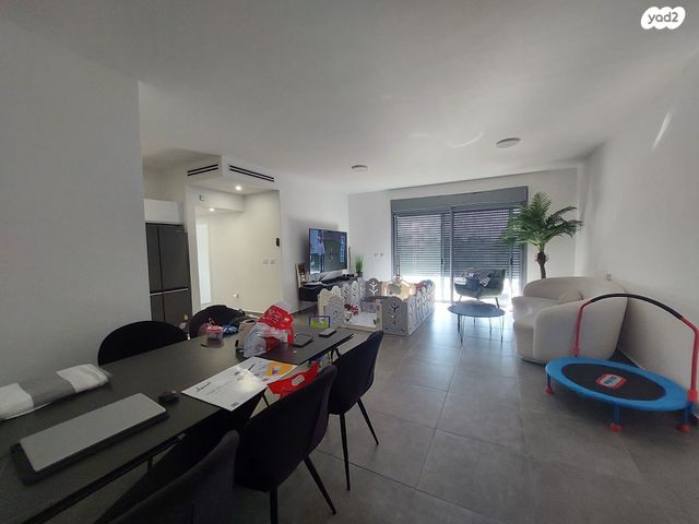 דירה, עיר היין, אשקלון