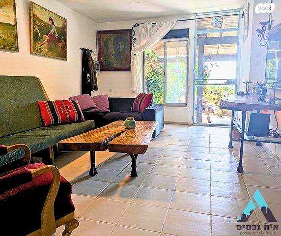 דו משפחתי, קציר