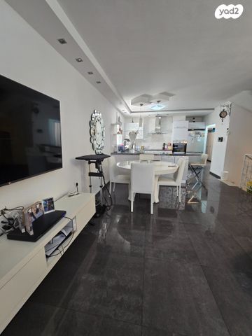 בית פרטי/ קוטג', אפרים, מרכז העיר, סביניה, הוותיקה, קרית ביאליק