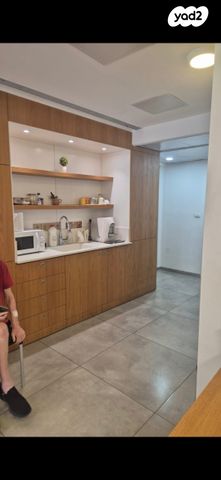 שדרות מוריה 44