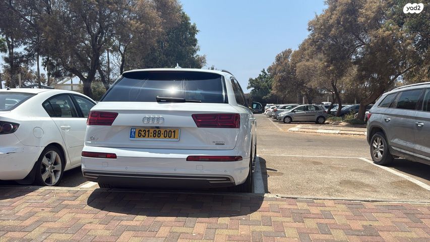 מודעת רכב אאודי Q7