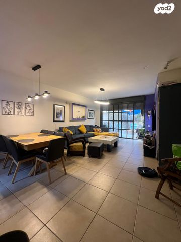 דירת גן, אודם 19, נוף הדר, כפר יונה