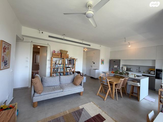 דירה, יצחק שדה 63, ביצרון ורמת ישראל, תל אביב יפו