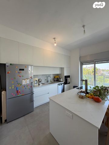 דירה, יצחק שדה 63, ביצרון ורמת ישראל, תל אביב יפו