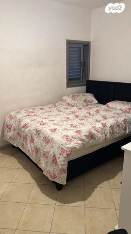 דירה, ההגנה, ג' / מרכז מזרח העיר, רחובות