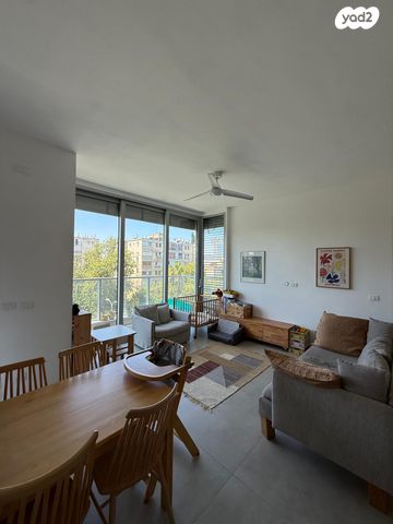 דירה, יצחק שדה 63, ביצרון ורמת ישראל, תל אביב יפו