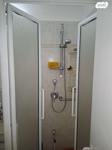 דירה, דב ממזריץ', צהלון, שיכוני חסכון, תל אביב יפו