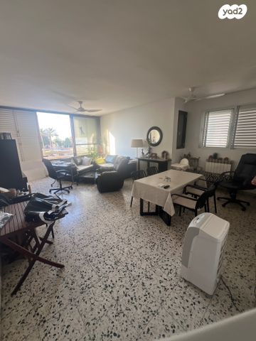 דירה, שדרות ניצה 1, צפון מערב מרכז העיר, נתניה