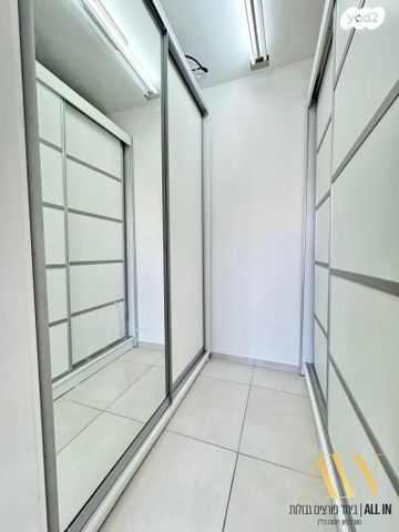 דירה, הרבי מלובאוויטש 24, השחר, דימונה