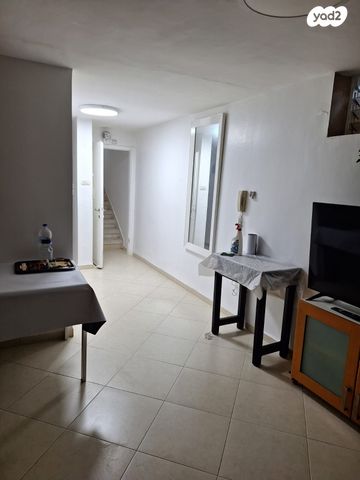 יחידת דיור, נווה יהודה, רחובות