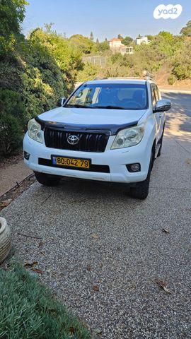 טויוטה לנד קרוזר