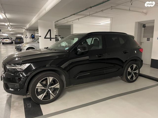 מודעת רכב וולוו XC40