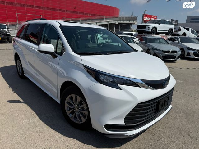 מודעת רכב טויוטה סיינה 1