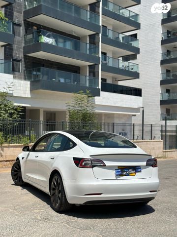 מודעת רכב טסלה מודל 3 2