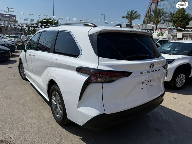 מודעת רכב טויוטה סיינה 2