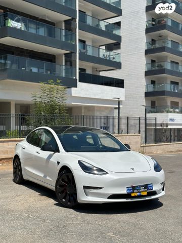 מודעת רכב טסלה מודל 3