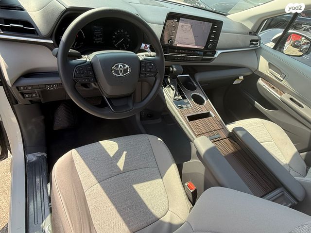 טויוטה סיינה